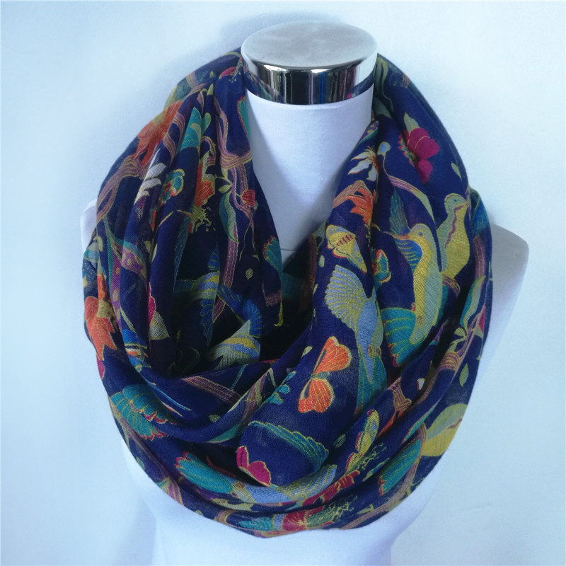 New Magpie Bird print Viscose  - Infinity Scarf Knit recension och pris